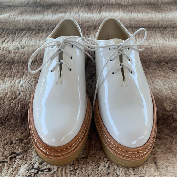Want Les Essentiels Cordova Crepe Patent Leather White Oxfords - Picture 3 of 13